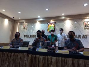 Gitaris Kahitna Andrie Bayuajie Terancam Hukuman 5 Tahun Penjara Gitaris Kahitna Andrie Bayuajie Terancam Hukuman 5 Tahun Penjara
