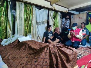 Gubernur Sulsel ASS Melayat ke Rumah Pemuda Tewas di Kubangan Mattoanging Gubernur Sulsel ASS Melayat ke Rumah Pemuda Tewas di Kubangan Mattoanging