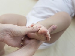 Dugaan Penyebab Bayi Meninggal Usai Motoran Tegal-Surabaya Nonton Bola