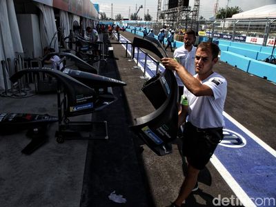 Lihat, Betapa Sibuknya Tim Formula E di Paddock Sirkuit Ancol