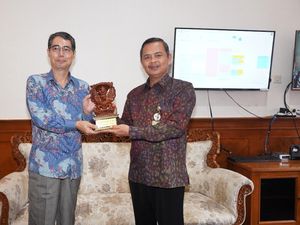 Moon Young Ju, Konjen Korsel Kunjungi RSUP Sanglah Moon Young Ju, Konjen Korsel Kunjungi RSUP Sanglah