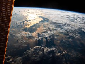 Tidak Ada Jawaban Pasti Tentang Batasan Luar Angkasa, Kenapa Bisa?