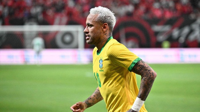 Brazils forward Neymar celebrates after he scored a penalty goal during the international football friendly match between South Korea and Brazil at Seoul World Cup Stadium in Seoul on June 2, 2022. (Photo by ANTHONY WALLACE / AFP) (Photo by ANTHONY WALLACE/AFP via Getty Images)