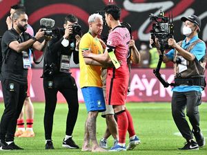 Son Heung-min si Rendah Hati, Tak Yakin Neymar Kenal Dirinya