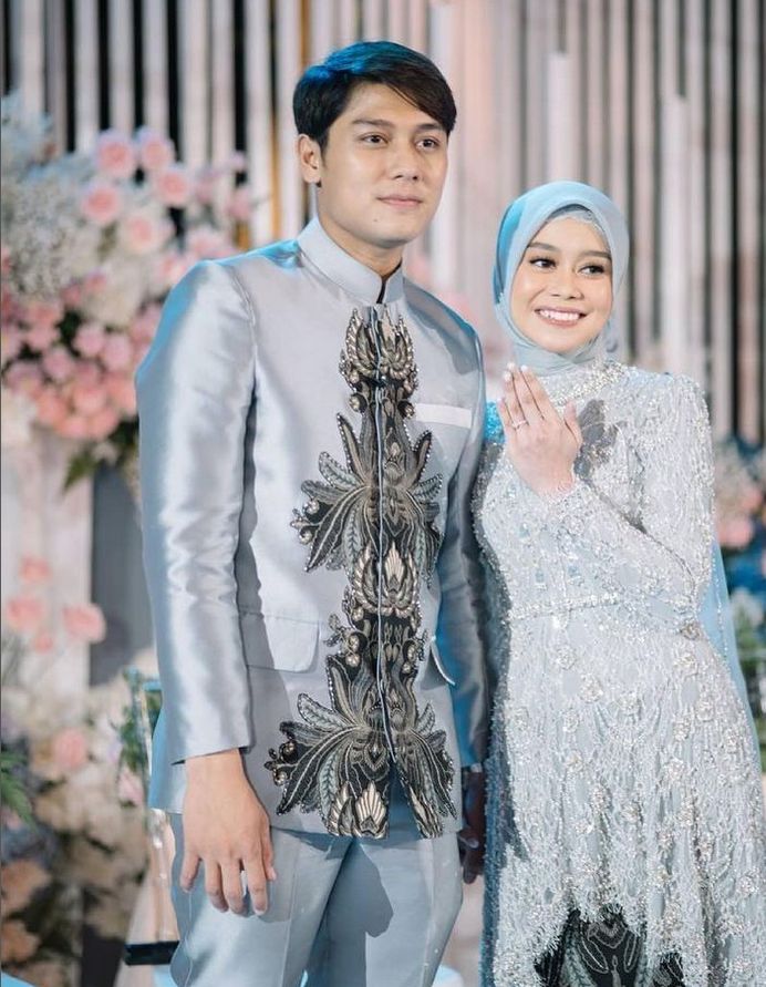 Pasangan Lesty Kejora dan Rizky Billar.