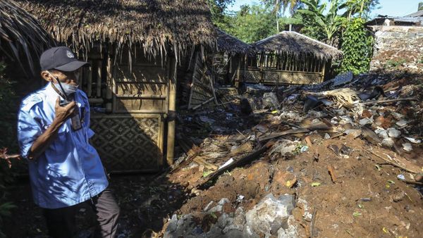 Begini Kondisi Rumah Makan di Depok yang Kena Longsor-Tewaskan 2 Orang