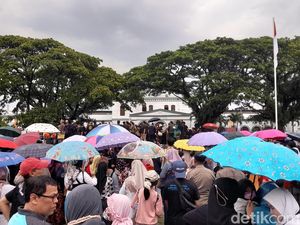 Peringatan HUT Bogor Ke-540, Warga Padati Alun-alun