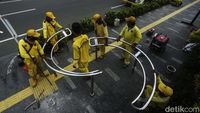 Portal S Penghalang Motor Dipasang di Trotoar Metropole Jakpus