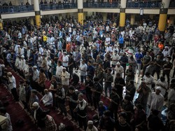 Saat Ribuan Jemaah di Masjid Raya Bandung Salat Gaib untuk Eril