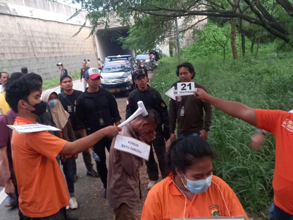 Rekonstruksi Pembunuhan Pria di Tangerang, Tersangka Peragakan 34 Adegan