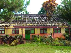 Atap Kelas SDN Kertowono Lumajang Ternyata Ambruk Sejak 2 Tahun Lalu