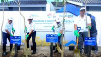 Tanam Pohon Tabebuya untuk Dukungan PPATK