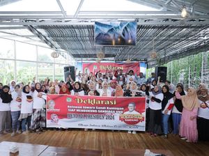 Pendukung Sandiaga di Kuningan Gelar Pelatihan Produksi Nasi Bakar