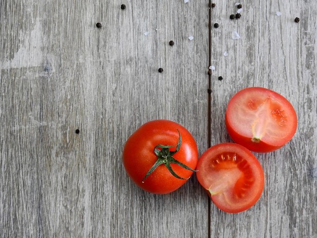 Tomat mengandung vitamin A dan C untuk menjaga kekebalan tubuh selama cuaca ekstrem/Foto: pexels.com/Pixabay
