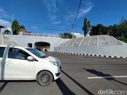 Respons Cepat Pemkab Gresik Hapus Vandalisme di Underpass GKB