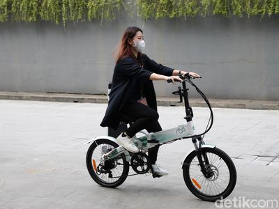 Wow! Kendaraan Energi Terbarukan Pamer Kemampuan di Jakarta