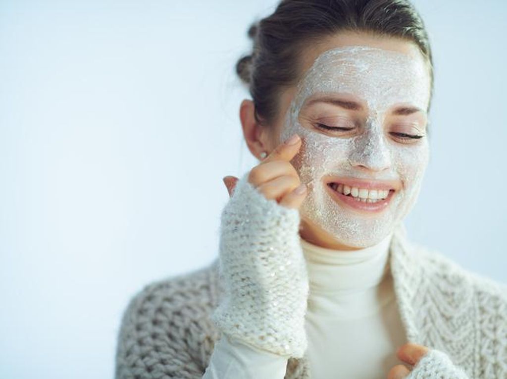 5 Makanan untuk Masker Wajah Alami yang Bikin Mulus dan Glowing 5 Makanan untuk Masker Wajah Alami yang Bikin Mulus dan Glowing