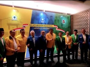 Keakraban Airlangga,Suharso & Zulhas di Silaturahmi Nasional KIB Keakraban Airlangga,Suharso & Zulhas di Silaturahmi Nasional KIB
