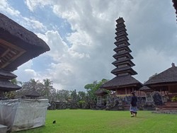 Melihat Jejak Peninggalan Kebo Iwa di Pura Puseh Luhur Bedha Tabanan