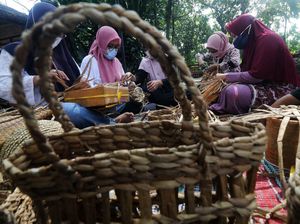15 Ide Usaha Sampingan Ibu Rumah Tangga