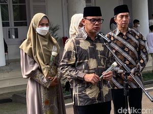 Ketegaran Ridwan Kamil di Mata Bima Arya dan Wagub Jabar Ketegaran Ridwan Kamil di Mata Bima Arya dan Wagub Jabar