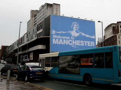 Foto: Nostalgia Carlos Tevez di Manchester Merah lalu Biru