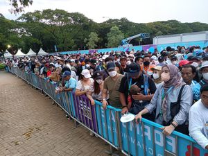 Formula E Jakarta 2022 Selesai, Penonton Keluar Mengular Formula E Jakarta 2022 Selesai, Penonton Keluar Mengular