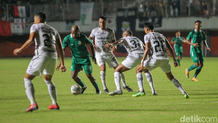 LAGA PERSAHABATAN PSS SLEMAN VS BALI UNITED Laga uji coba PSS Sleman lawan Bali United di Stadion Maguwoharjo, Sleman, Sabtu (4/6/2022).