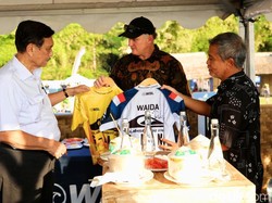 Menko Luhut Dukung Ajang Selancar Dunia Digelar Lagi di Banyuwangi