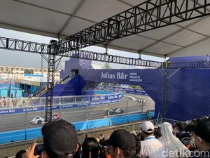 5 Fakta Formula E Jakarta: Serangan Calo hingga Tak Ada Sampanye 5 Fakta Formula E Jakarta: Serangan Calo hingga Tak Ada Sampanye