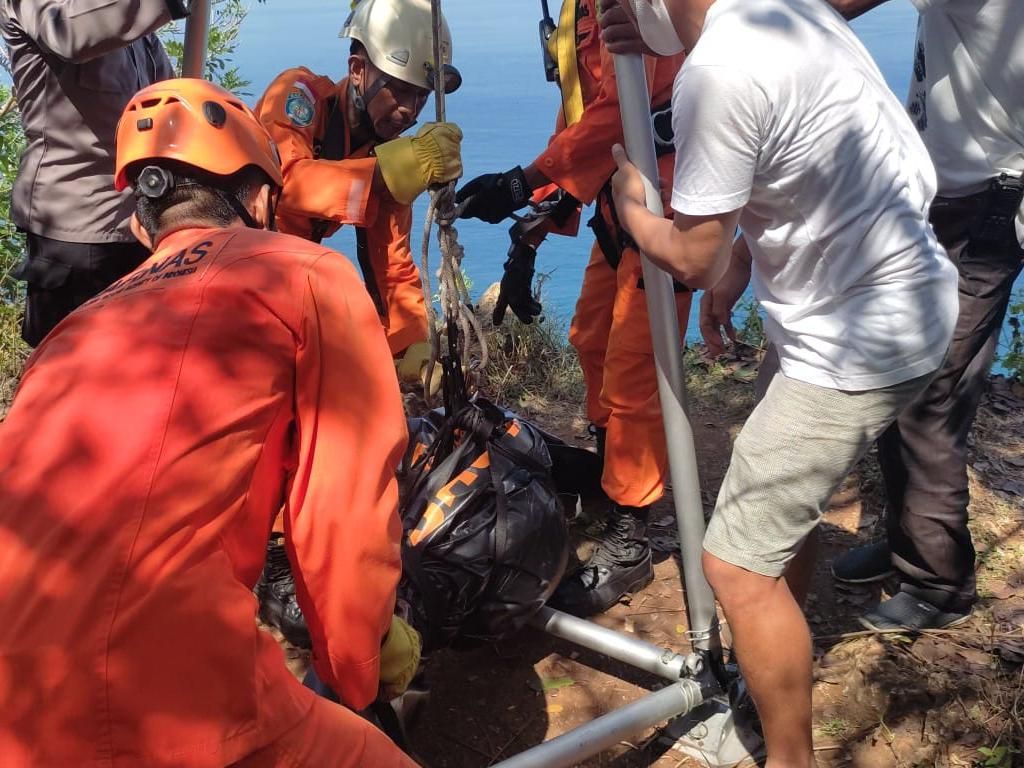 Geger Penemuan Jenazah di Tebing Pura Selonding Pecatu Badung