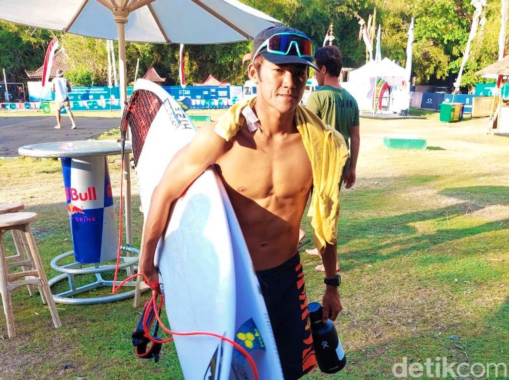 Peselancar Indonesia Raih Medali Perak di ISASURF 2022 California Peselancar Indonesia Raih Medali Perak di ISASURF 2022 California