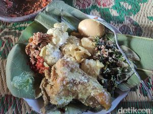 Sebulan Hanya Dijual 6 Kali, Ini Spesialnya Sego Kuning Mbok Sriwi Sebulan Hanya Dijual 6 Kali, Ini Spesialnya Sego Kuning Mbok Sriwi
