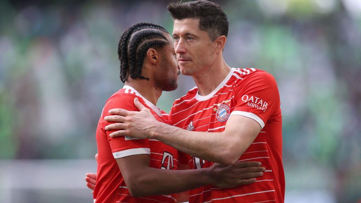 Serge Gnabry ingin Lewandowski dan Bayern cepat berdamai soal situasi saat ini (AFP via Getty Images/RONNY HARTMANN)