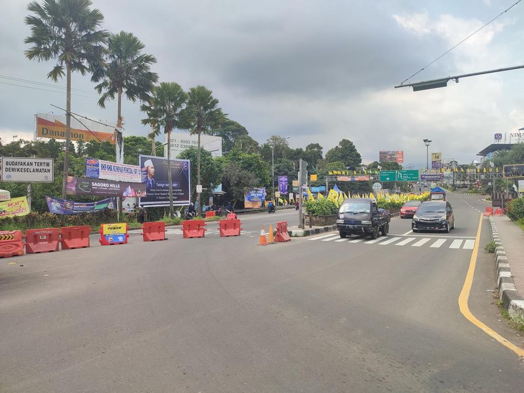 Polisi Terapkan One Way Arah Jakarta, Kendaraan Menuju Puncak Disetop