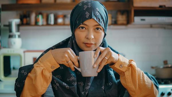 Bergaya Minimalis, Ini 10 Potret Dapur Milik Tantri Kotak