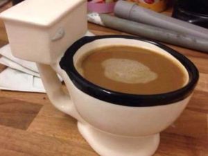 10 Wadah Minuman Unik versi Netizen Ini Bikin Geleng Kepala