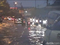 Banjir Terjang Pasanggaran Baru Sumedang, 20 Rumah-2 Masjid Terdampak
