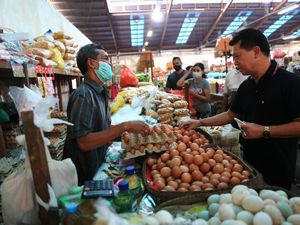Harga Bunga-Telur di Klungkung Naik Jelang Hari Raya Galungan
