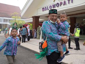 Cerita Ainur Rofiq Asal Bojonegoro, Berangkat Haji Gantikan Ayah yang Meninggal Cerita Ainur Rofiq Asal Bojonegoro, Berangkat Haji Gantikan Ayah yang Meninggal