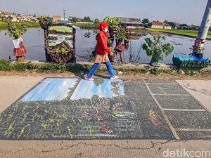 Karya Seni Ciamik dari Popok Bayi Bekas Mejang di Tepi Jalan
