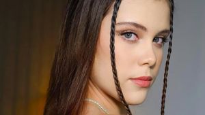 7 Foto Manuella, Putri Sophia Latjuba yang Cantik Memesona Beranjak Dewasa
