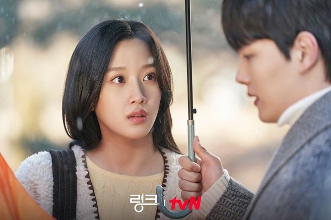 Moon Ga Young dan Yeo Jin Goo dalam drama Link: Eat Love Kill