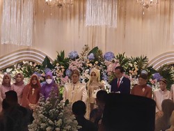 Jokowi Hadiri Pernikahan Anak Guru Ngajinya di Sukoharjo