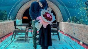 Romantis! Ini Momen Ria Ricis dan Teuku Ryan Saat Makan Bareng