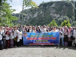 Relawan Sandiaga Sumbar Gelar Pelatihan Buat Sabun Cuci Piring Rumahan