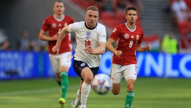 Soccer Football - UEFA Nations League - Group C - Hungary v England - Puskas Arena Park, Budapest, Hungary - June 4, 2022 England's Jarrod Bowen in action with Hungary's Adam Nagy Action Images via Reuters/Lee Smith