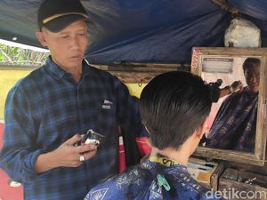 Gundah Yana, Tukang Cukur Hankai Sambut Hari Raya Gundah Yana, Tukang Cukur Hankai Sambut Hari Raya