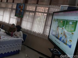 Ortu Keluhkan Sulitnya Unggah Dokumen di Hari Pertama PPDB 2024 Jabar