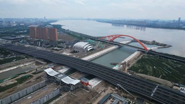 Potret Kanal Raksasa di China yang Hidup Kembali